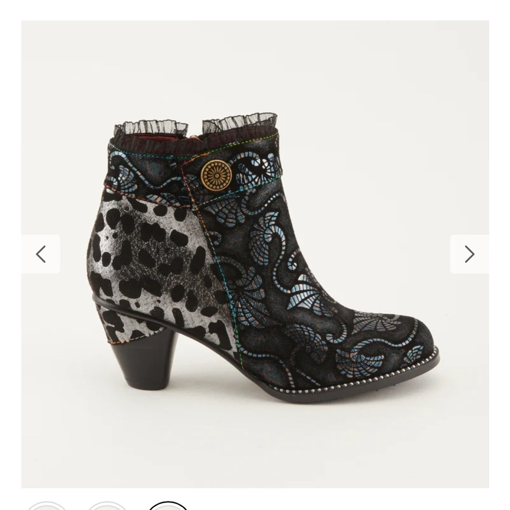 L'ATISTE Black and Silver Dessa Bootie